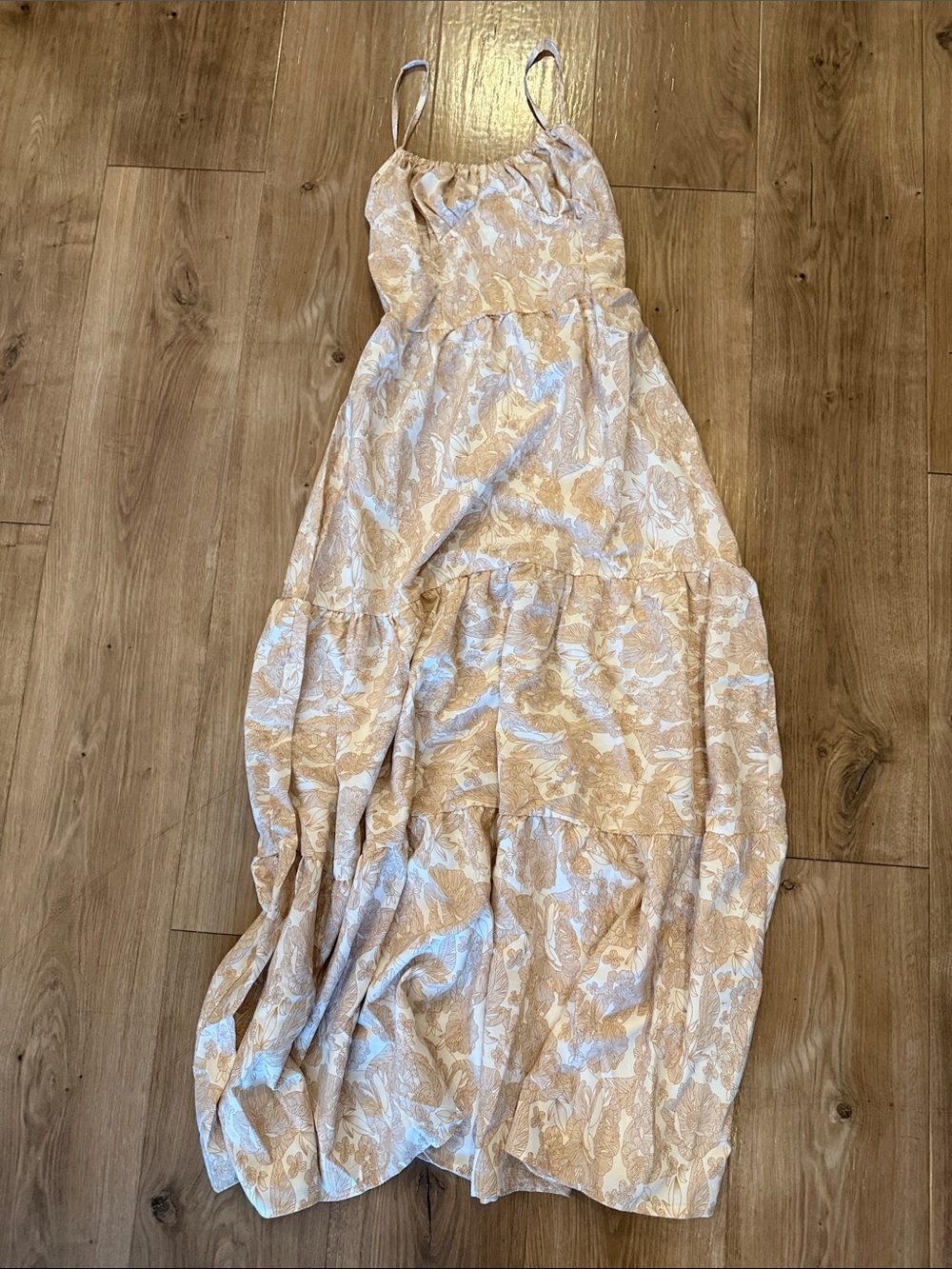 Spaghetti Strap Floral Tiered Maxi Dress in Beige & White
